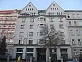 Gebäudeteil an der Vorgartenstraße mit Hofeingang