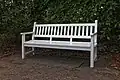 Parkbank aus der Gründerzeit des Parks