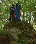 Balancieren auf dem Schaukelstein in Voitmannsdorf