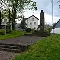 Wallerfangen, Gefallenenmahnmal von 1956