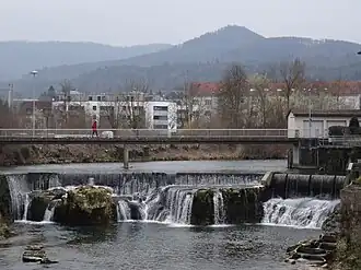Stürmenchopf, im Vordergrund der Wasserfall von Laufen