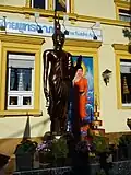 Statue