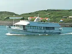 Ausflugsboot zur Festung