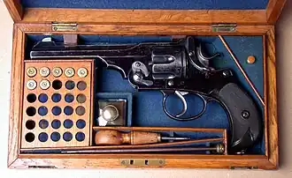 Webley WG (Government) Revolver Kaliber .455/476 in engl. Eichenholzkasten