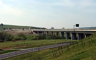 Wehre­tal­brücke bei Walburg