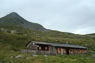 Weißes Beil oberhalb der Oberseitalm