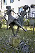 Tanzende Mädchen