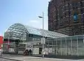 Die im Jahr 2000 eröffnete Station bei den Wiener Gasometern
