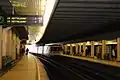 U-Bahnzug der Linie U4 in der Station