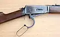 Winchester 94, Ladebewegung, Verriegelungsblock heruntergezogen