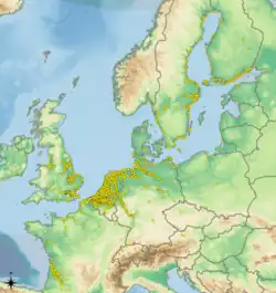 Verbreitung der Wollhandkrabbe in Europa nach Meldungen im Portal GBIF.org (Gelbe Punkte), Stand 12/2025; Hintergrundkarte: Relief, Verwaltungsgrenzen