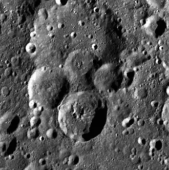 Ganz oben Montgolfier, unten Woltjer (LRO-Aufnahme)
