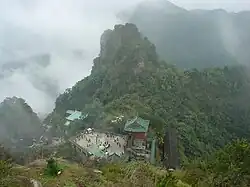 Altertümlicher Gebäudekomplex in den Wudang-Bergen