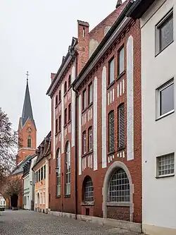 Mahr