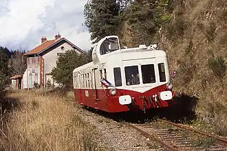 Museumswagen der Serie X 3800 beim Chemin de fer du Haut Forez