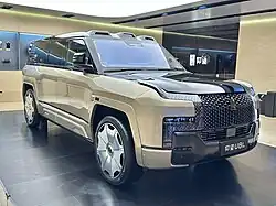 Yangwang U8L (seit 2025)