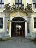 Portal. Wappen von Eichendorff