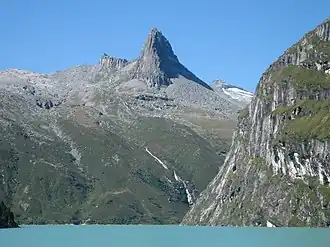 Zervreilahorn mit Zervreilasee im Vordergrund