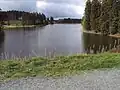 Blick vom Damm des Bärenbrucher Teiches auf den Ziegenberger Teich