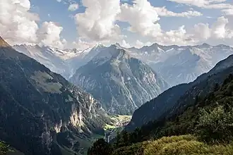 Blick von der Gamshütte auf die Gaulspitze (zentral im Bild)