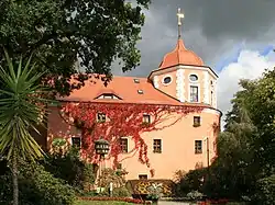 Fleischerbastei mit Blumenuhr und Glockenspiel