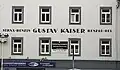 Restaurierte Fassadenwerbung für Strax-Benzin in Zittau, Sachsen
