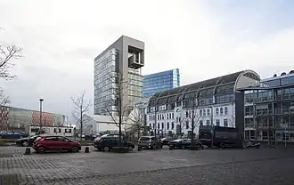 Blick von der Zollstraße&nbsp;28 (Platz hinter UCI-Kino) auf die Kaistraße&nbsp;1