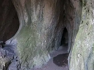 Eingangsbereich der Zwergenhöhle (Dezember&nbsp;2017)