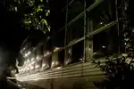 Kalthaus bei Nacht