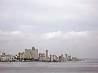 Skyline Havannas. Blick vom Leuchtturm (El Morro)