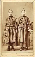 Junge Mädchen in Sonntagstracht, Gondershausen (Rhein-Hunsrück-Kreis) um 1870