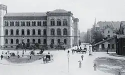 Blick über den Raschplatz um 1890 auf das im Zweiten Weltkrieg zerstörte (Alte) Justizgebäude, heute Standort des Landgerichts