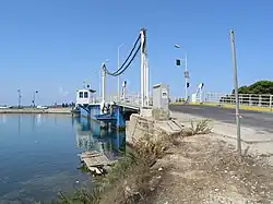 Die Schwimmende Brücke – Die Verbindung zum Festland
