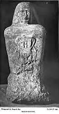 Statue Bak-En-Khonsu im Tempelbezirk Mut in Karnak