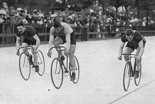 Finale der Profis im Sprint: Gabriel Poulain, Victor Dupré, Walter Rütt (v.&nbsp;l.&nbsp;n.&nbsp;r.)