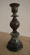 Kerzenhalter aus Zöblitzer Serpentin (Drechselarbeit)