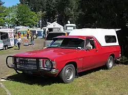 Ein “roo bar” an einem Holden Baujahr 1978.
