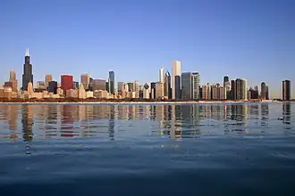 Die Skyline von Chicago am Michigansee / Illinois