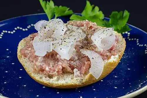Mettbrötchen