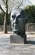 Adenauer-Kopf in Bonn, Vorderseite