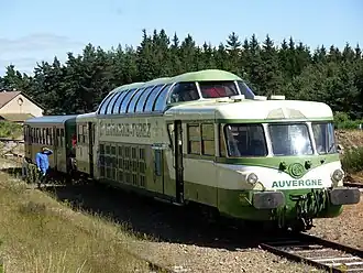Panorama-Dieseltriebwagen Livradois-Forez in der Auvergne