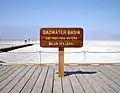Hinweisschild am Badwater Basin mit der Angabe von -85,5 m
