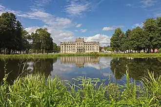 Barockschloss Ludwigslust, Stadtseite