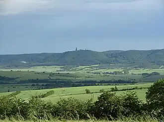 Blick aus der Goldenen Aue zum Kyffhäuser