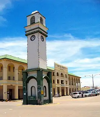Boggie Clock und Midlands Hotel (2012).