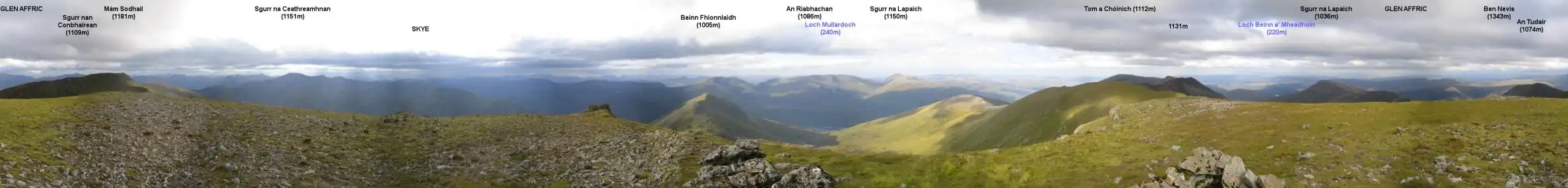 360°-Panorama vom Gipfel des Carn Eige