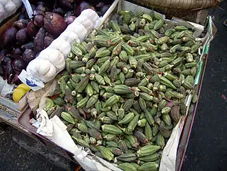 Okra auf dem Obst- und Gemüsebasar in Kairo