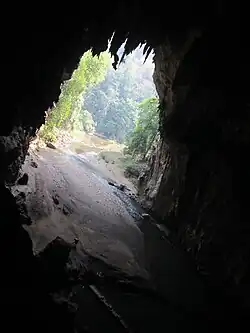 Ausgang der Tham-Lot-Höhle