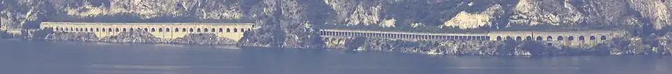 Am Westufer führt die Gardesana Occidentale von Salò nach Riva del Garda
