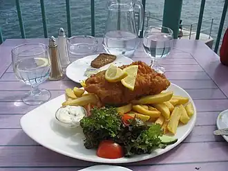 Fish and chips mit Sauce tartare
